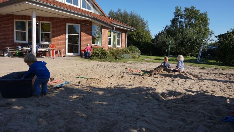 Spielplatz bei der KiTa
